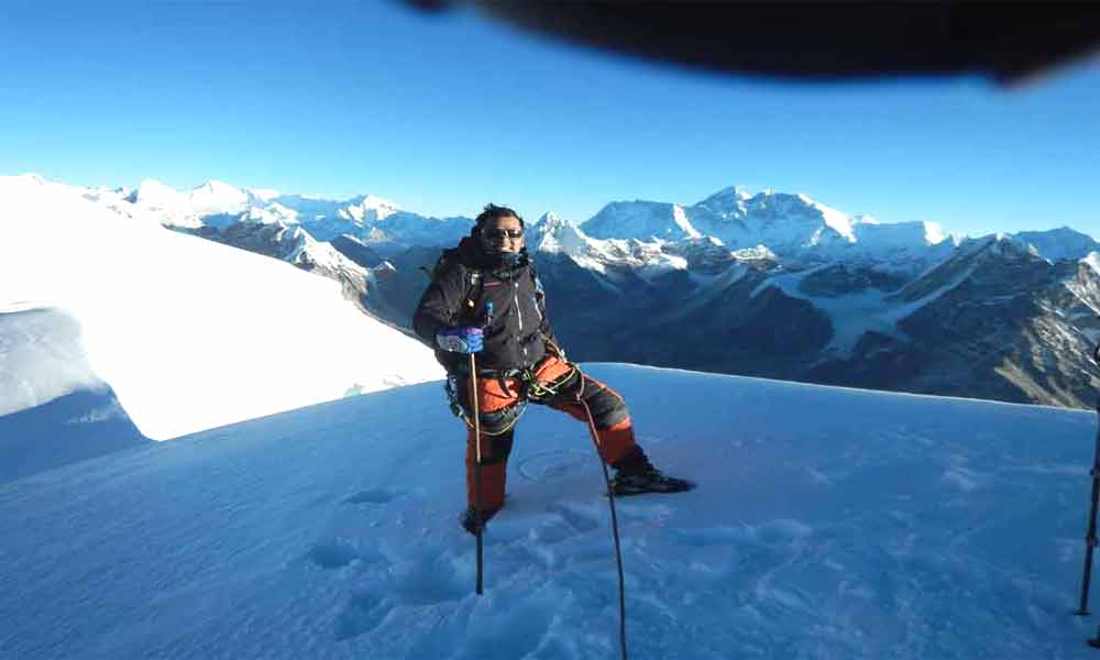 Everest base camp trek with Island peak climbing cost