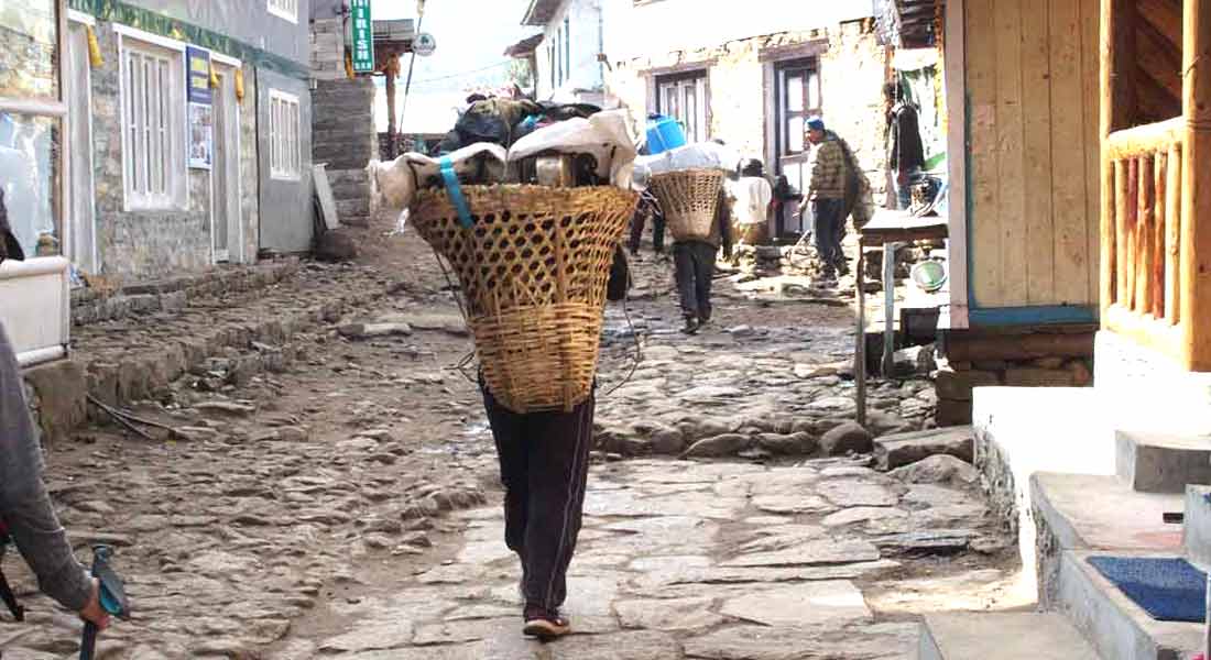 Everest Base Camp Gokyo Lake trek cost