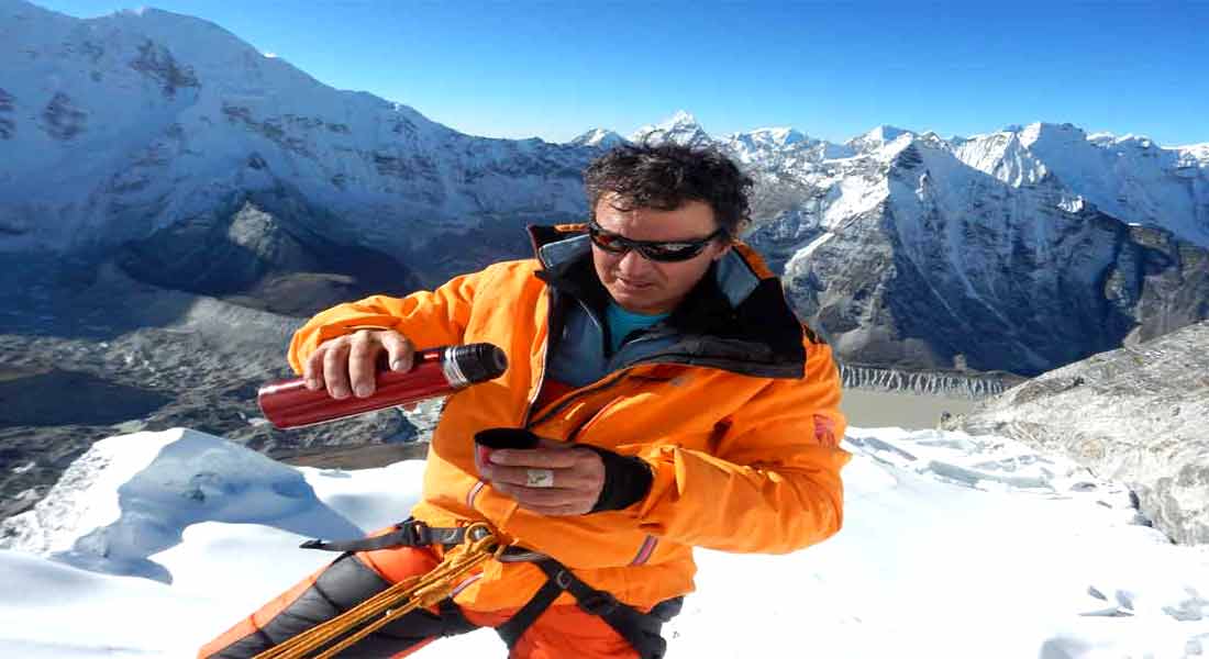 Mera and Island peak climbing via the Amphu Lapcha pass