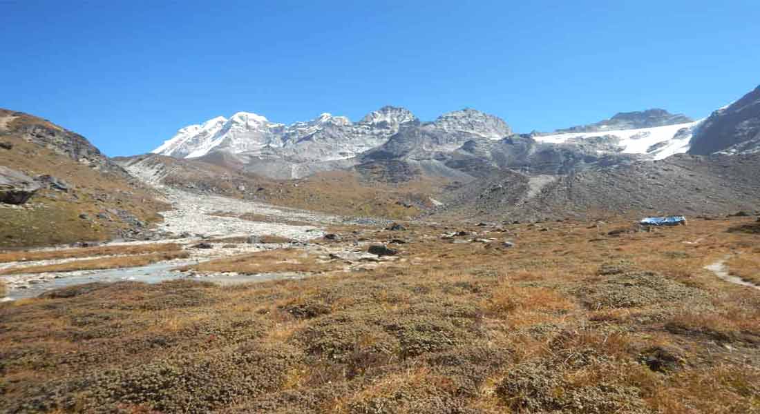 Mera and Island peak climbing via the Amphu Lapcha pass