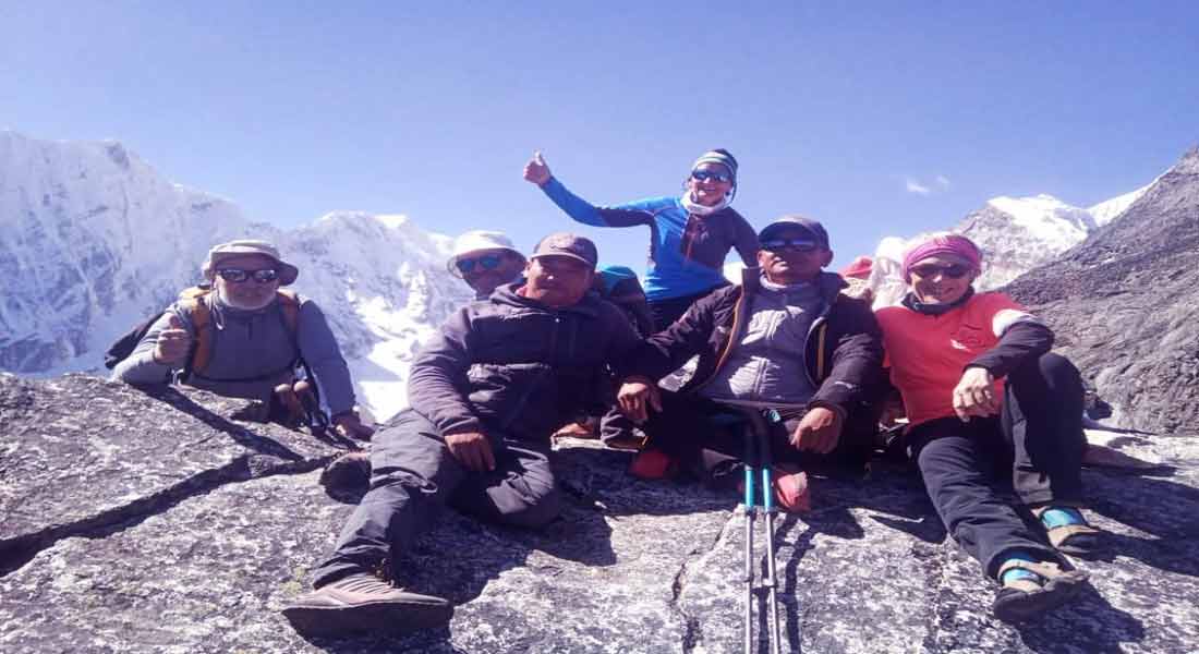 Renjo La Pass Trek