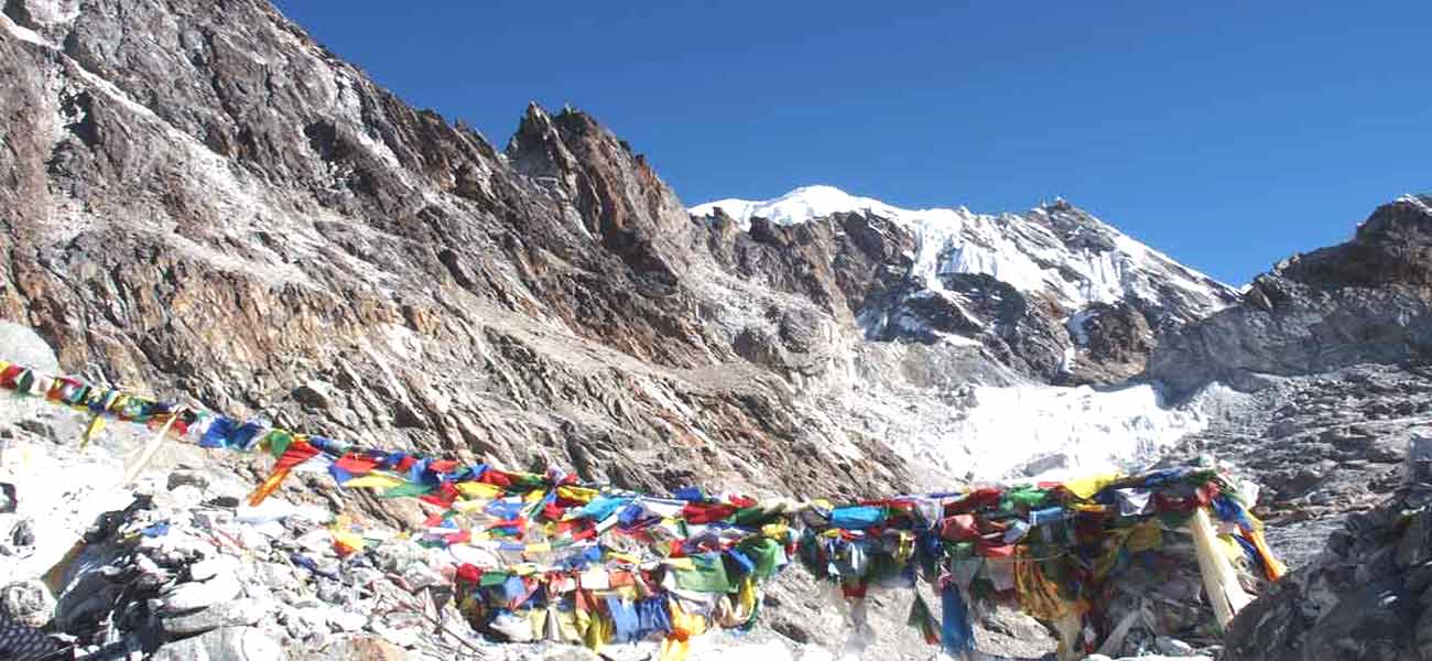 Everest Three Pass Trek cost
