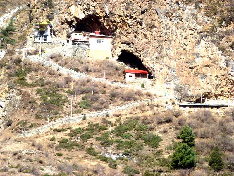 Tsum Valley Trek cost and itinerary