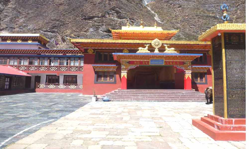 Tsum Valley Trek cost and itinerary