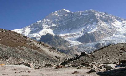 Makalu tea house trek