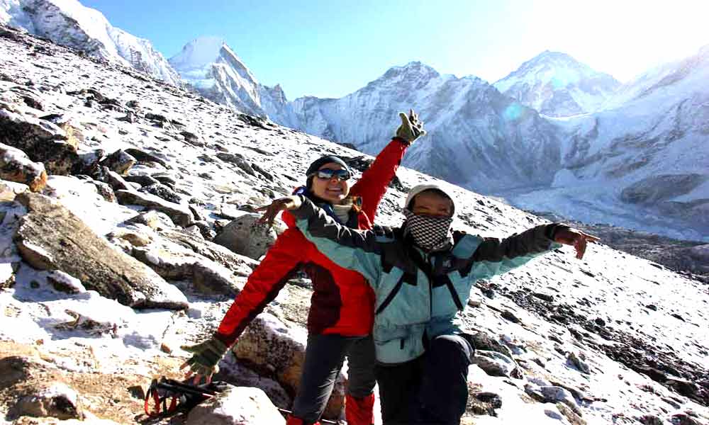 Guide and porter hire for the Three Pass Trek from Lukla