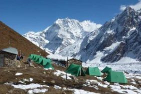 Nepal Trekking and climbing cost 