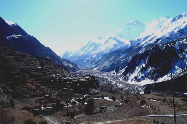 Hire a guide and porter for Annapurna Circuit trek