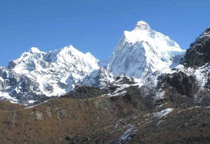 Hire Guide Porter for Kanchenjunga and Makalu Base camp trek