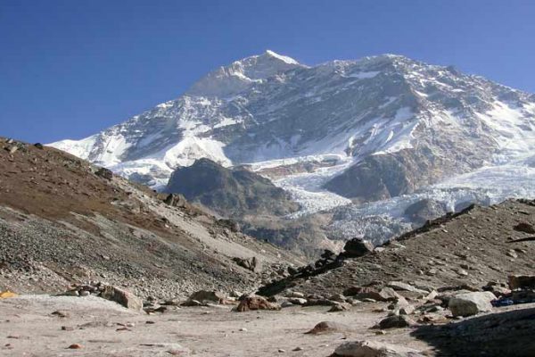 Makalu tea house trek